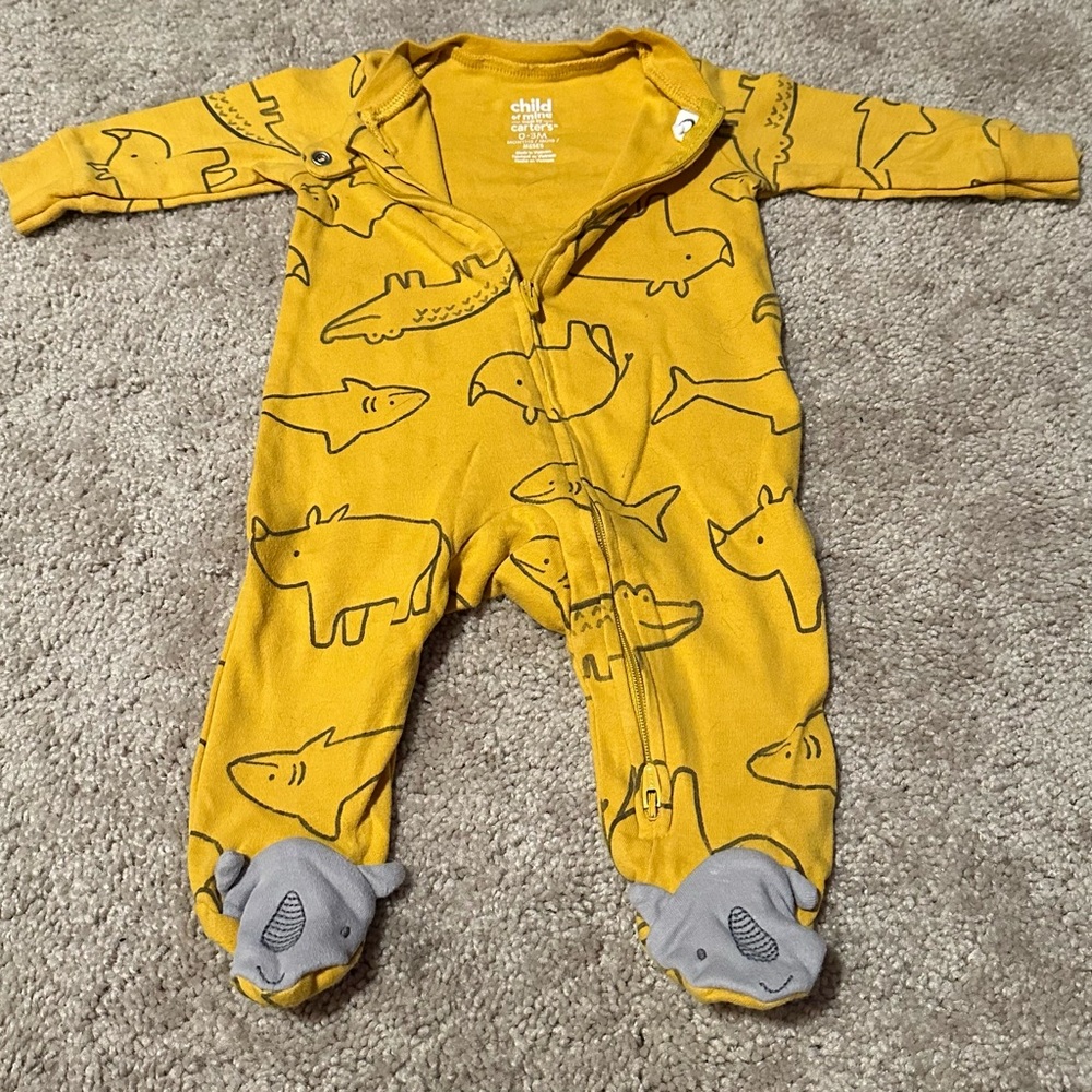 3 newborn Carters sleepers - Picture 3 of 7